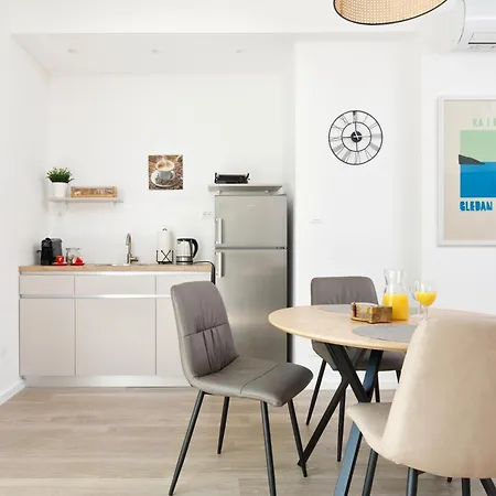 Mir Apartment *