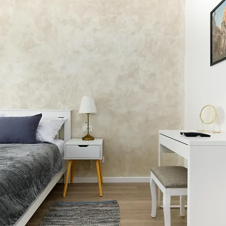 Apartment Mir *