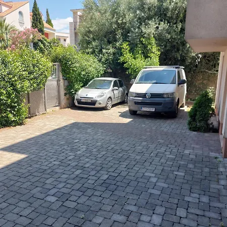 Apartment Mir *